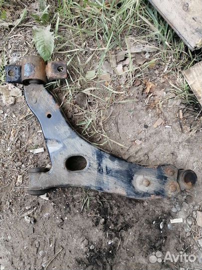 Рычаг передней правые на форд фокус 1