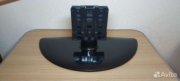 Подставка под телевизор 42LG50