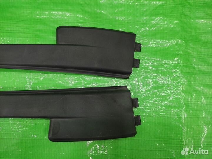 Молдинг лобового стекла перед. Jeep Compass