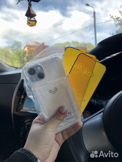 Защитное стекло на iPhone