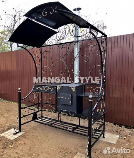 Мангал с крышей