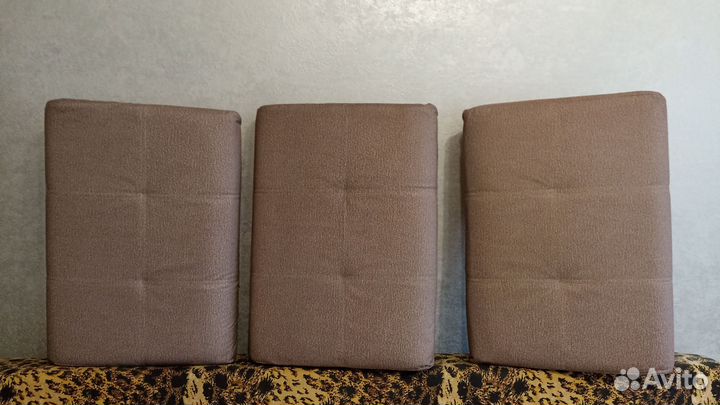 Диванная подушка