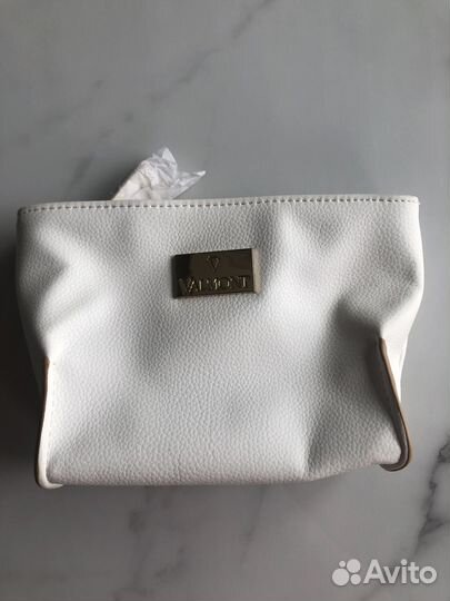 Косметички Valmont, Smashbox, Pupa, MUF, Sisley