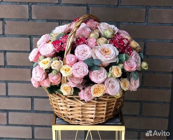 Цветы в корзинах и букеты. Доставка/Самовывоз