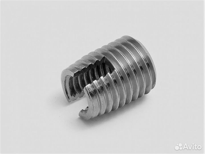 Вставка резьбовая с метрической резьбой