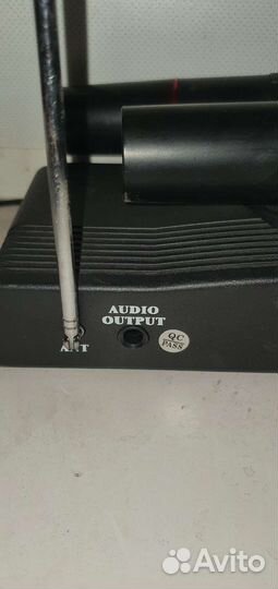 Микрофон беспроводной бу