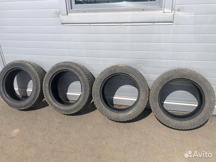 Hankook AH11 225/60 R17