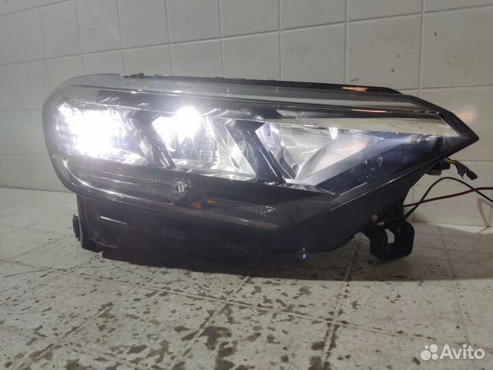 Фара LED передняя правая Volkswagen Polo 6