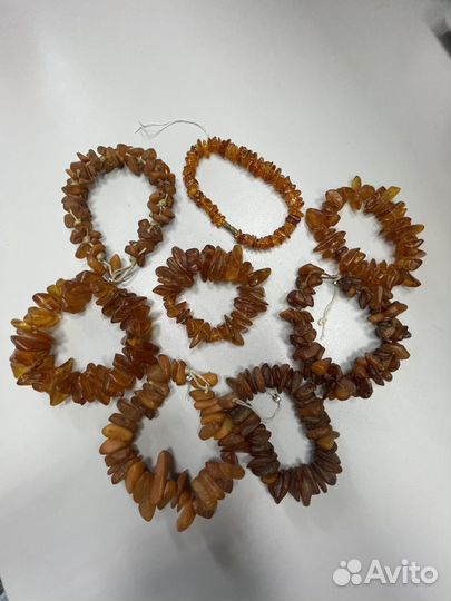 Янтарные браслеты