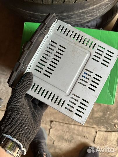 Магнитола SsangYong Rexton I 8911008C00