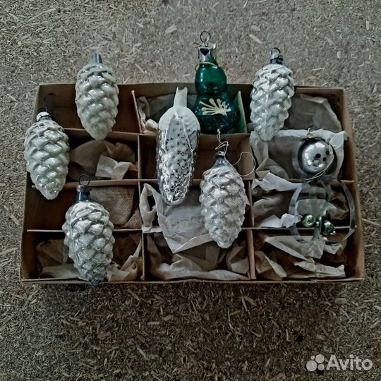 Стеклянные елочные игрушки СССР
