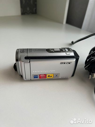 Видеокамера sony handycam