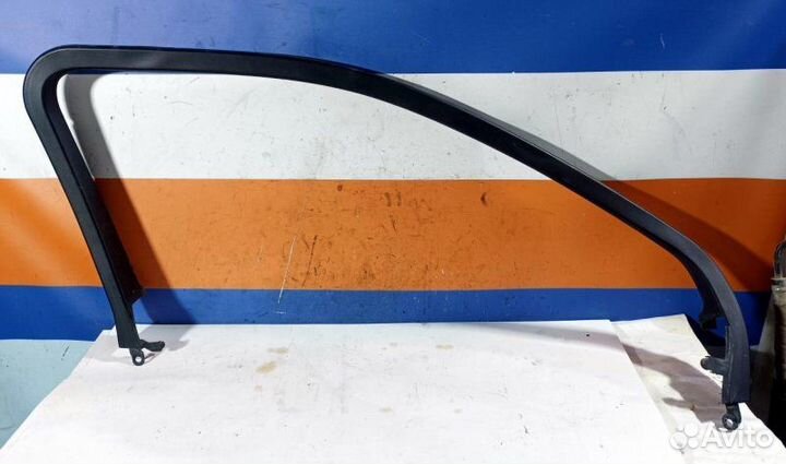 Накладка двери передняя левая Chevrolet Orlando C