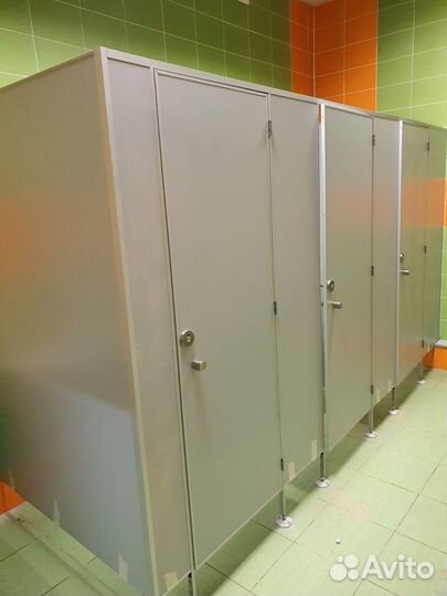 Сантехнические, туалетные перегородки и душевые