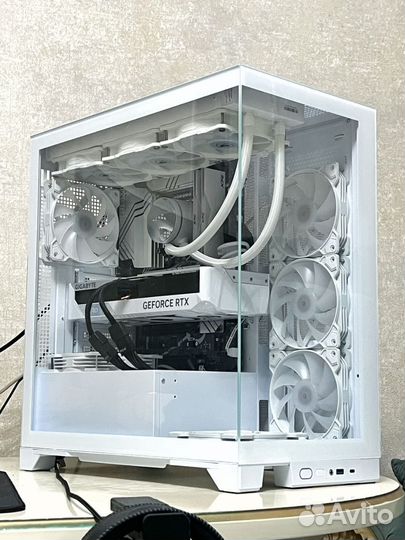 Игровой белый системный блок