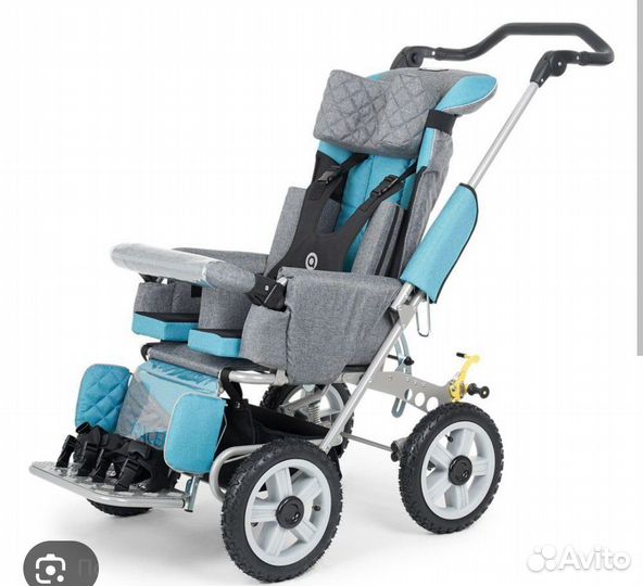 Продам детскую инвалидную коляску
