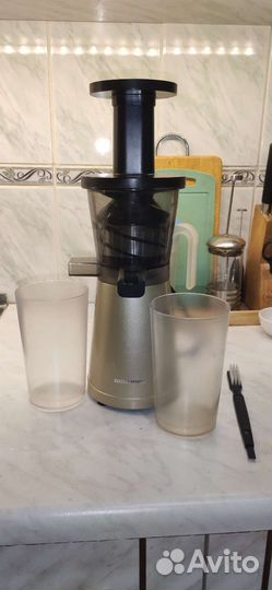 Соковыжималка шнековая Redmond RJ-930s электрич