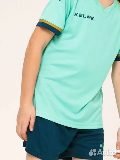 Футбольные шорты