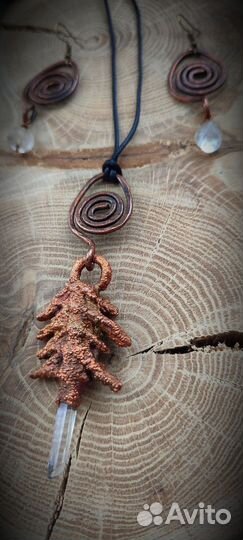 Подвеска с горным хрусталем