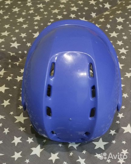 Хоккейный шлем