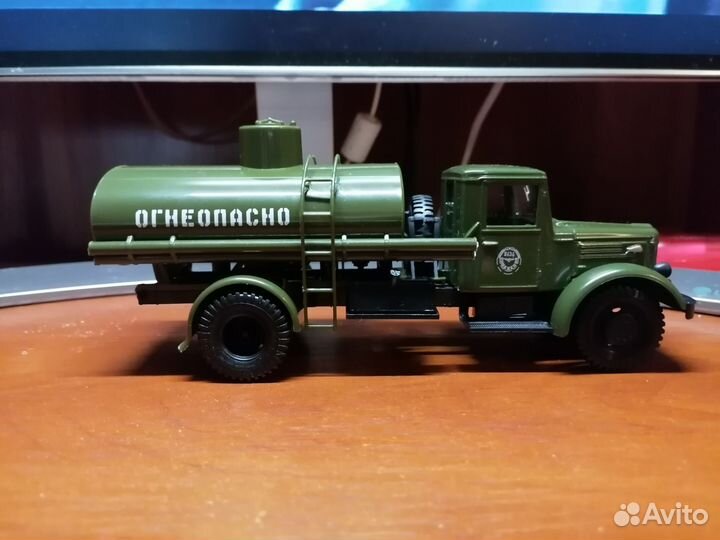 Модель автомобиля