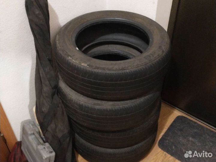 Yokohama dB Decibel E70 215/60 R16