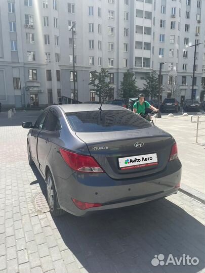 Hyundai Solaris 1.4 AT, 2015, 185 000 км