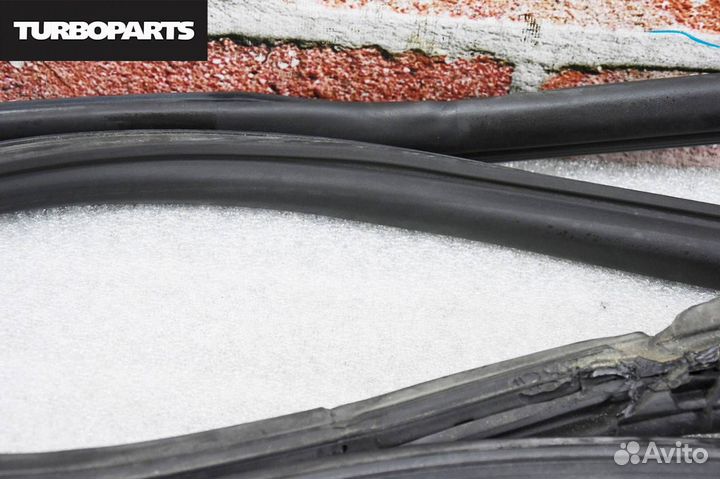 Уплотнители дверных проемов Toyota Mark 2 GX100