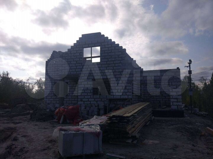 Дом 180 м² на участке 6 сот.