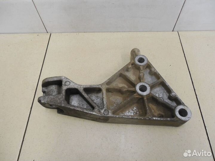 Кронштейн опоры двигателя Astra H / Family 2004-20