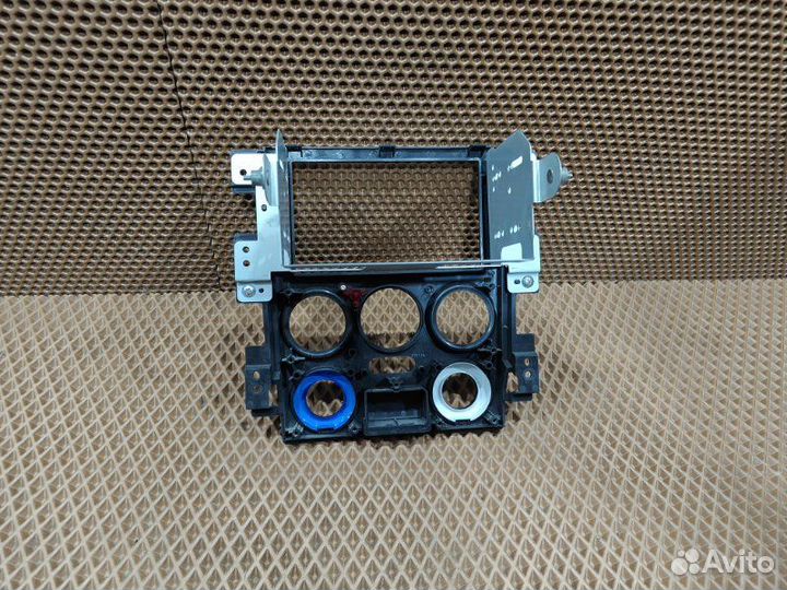 Рамка магнитолы Suzuki Escudo TD54W J20A 2007