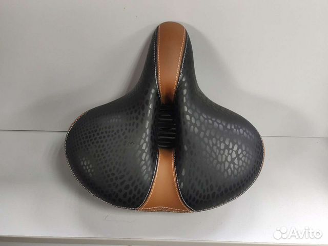 Седло для велосипеда широкое мягкое на пружинах