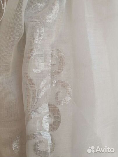Тюль с серебрисым узором