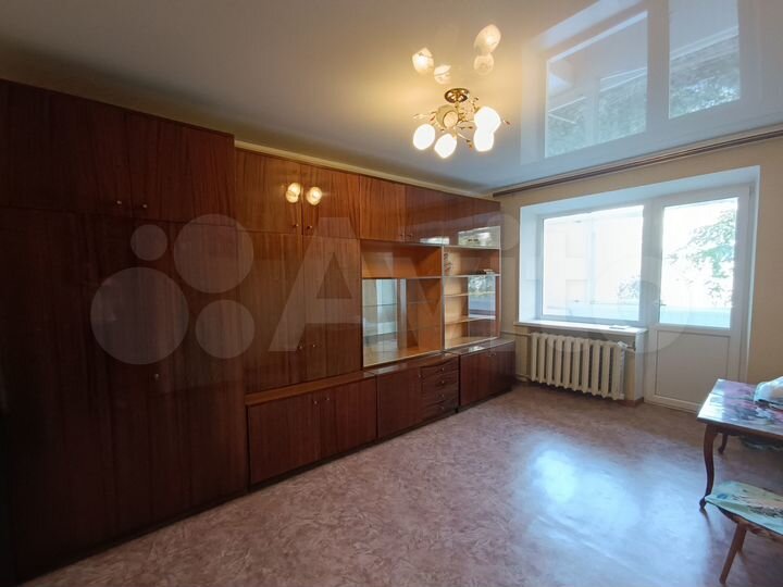 2-к. квартира, 43 м², 2/4 эт.