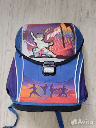 Рюкзак школьный