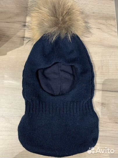 Шапка шлем с натуральным помпоном