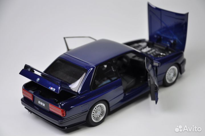 Модель авто BMW M3 (E30) 1986-1991 1:24 металл