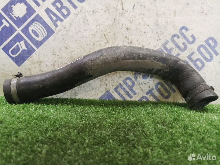 Патрубок радиатора печки Hyundai Terracan