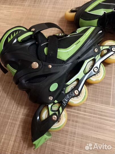 Роликовые коньки