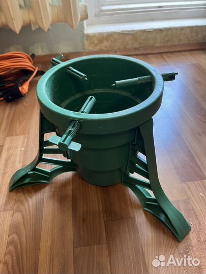 Подставка для елки + мусорка в детскую