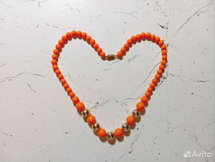 Пластмассовые бусы