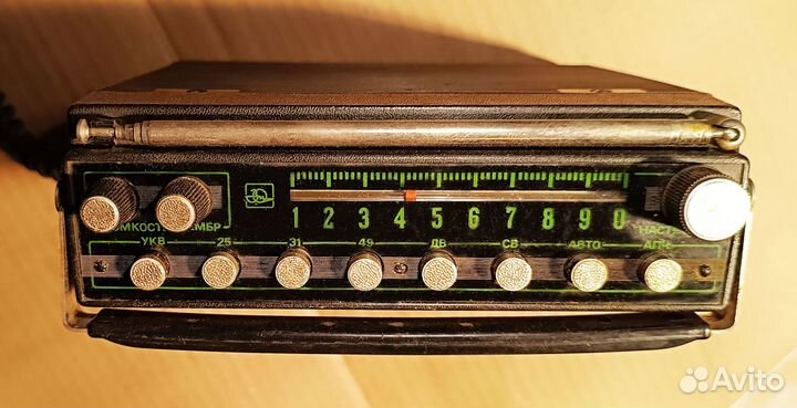 Автомобильный радиоприемник Урал авто 2. СССР 1980