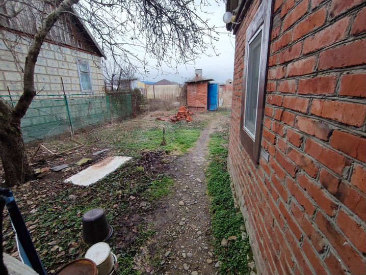 Дом 42 м² на участке 6,8 сот.