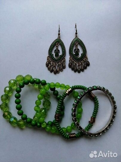 Бижутерия, серьги, браслеты, комплекты