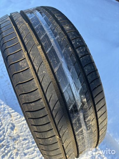 Delinte DS2 225/50 R18