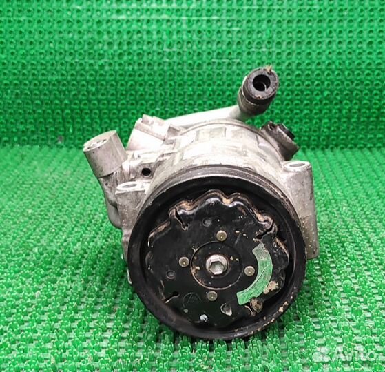 Компрессор кондиционера 6Q0820803D Volkswagen Polo