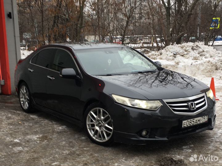 Водитель на личном автомобиле