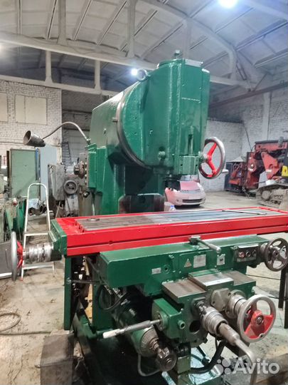 Станки токарные и фрезерные 6Р13