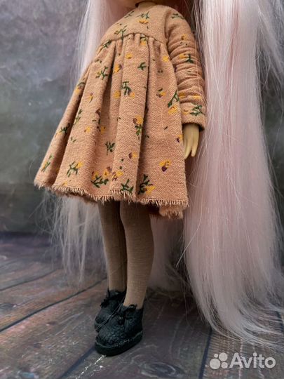 Платье бежево-розовое для куклы Блайз. Фланель