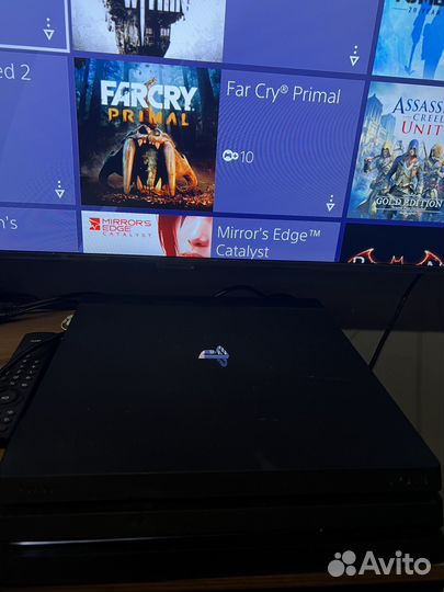 Sony playstation 4 PS4 pro 1tb с играми